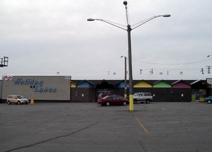 Holiday Lanes Lansing.JPG