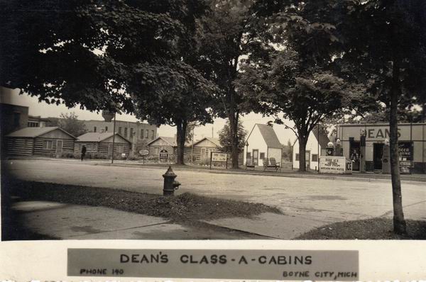 Deans Class-A-Cabins Boyne City (newer photo)