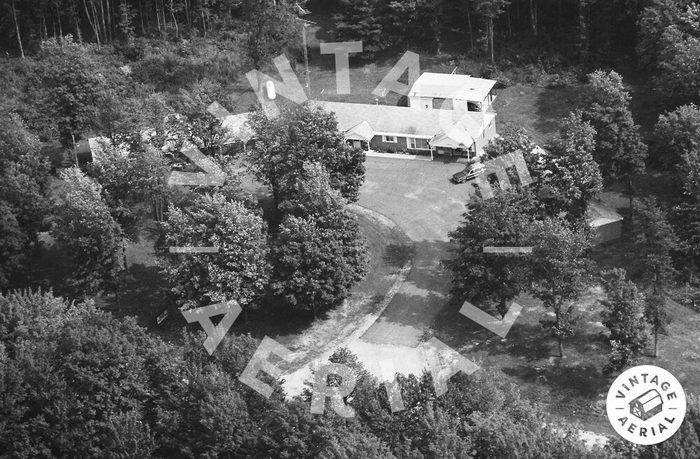 Rapid River Motel - E00 1990 (newer photo)