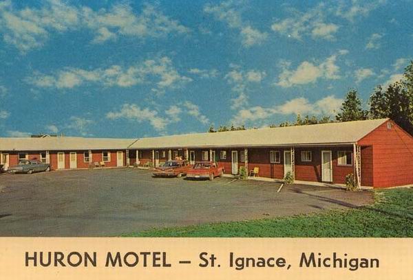 Huron Motel St Ignace (newer photo)