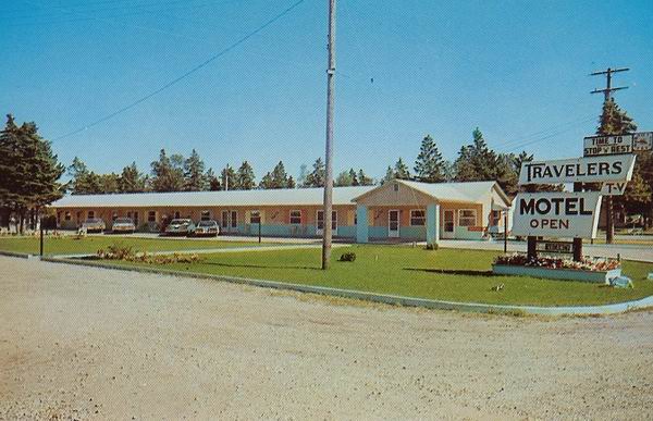 Travelers Motel Mackinaw City Old From Aaron Frank (newer photo)