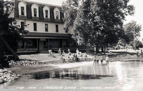 Conway Inn Crooked Lake (newer photo)