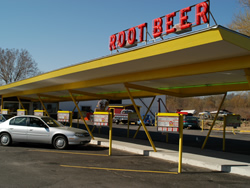 Dog N Suds Montague