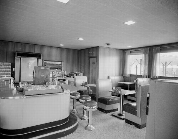 Swartzs Drive-In Interior K-Zoo (newer photo)