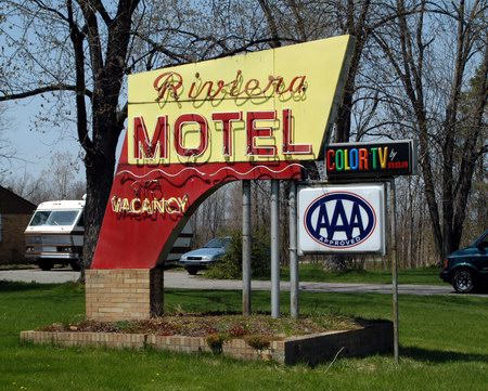 Grand Rapids Motel (newer photo)