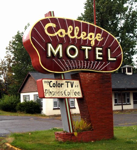 Houghton Motel (newer photo)