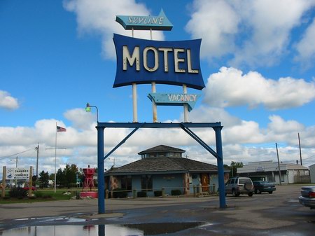Skyline Motel (newer photo)