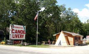 Hiawatha Canoe Livery Roscommon