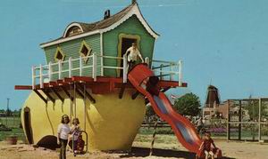 Wooden Shoe Slide Holland